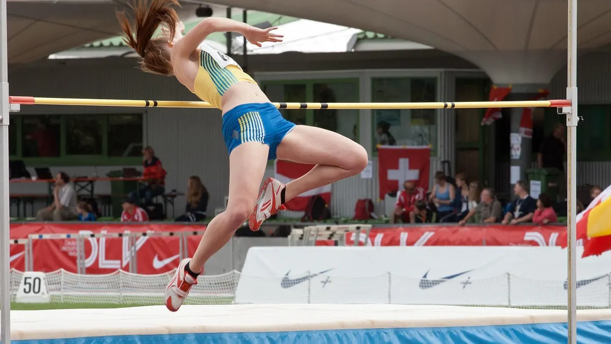 Fosbury Flop, Scissors, or Straddle? Comparing High Jump Techniques for Beginners